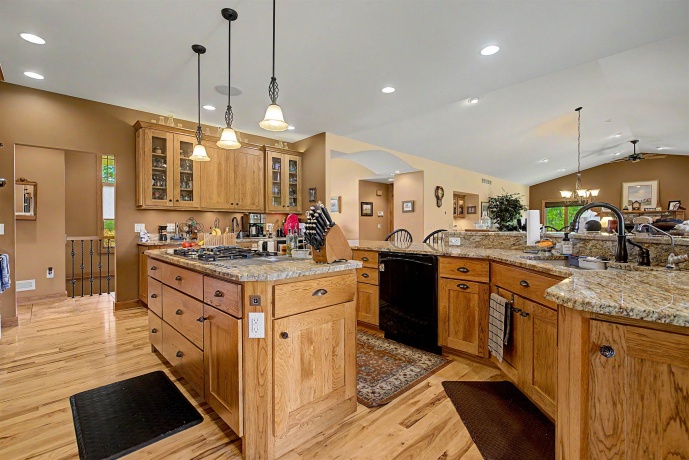 28 Butternut, GALENA, Illinois 61036, 4 Bedrooms Bedrooms, ,3 BathroomsBathrooms,House,For Sale,Butternut,202603592