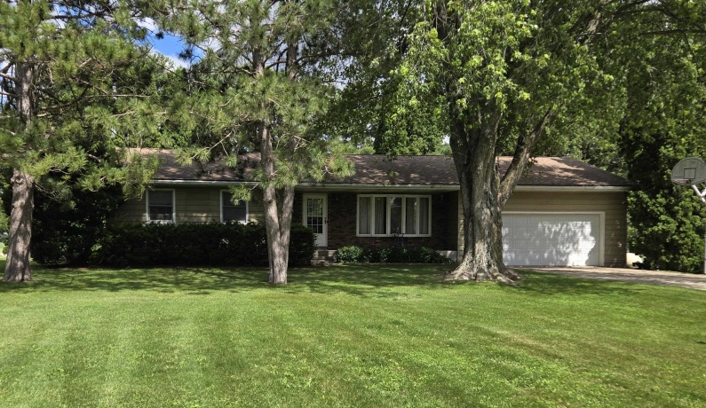 6428 Oakwood, POLO, Illinois 61064, 3 Bedrooms Bedrooms, ,2 BathroomsBathrooms,House,For Sale,Oakwood,202603594