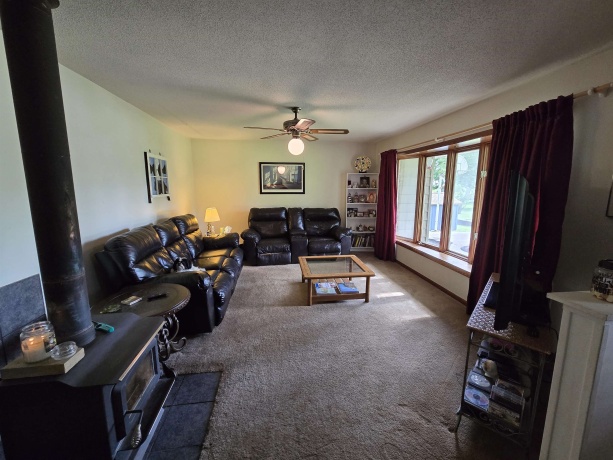 6428 Oakwood, POLO, Illinois 61064, 3 Bedrooms Bedrooms, ,2 BathroomsBathrooms,House,For Sale,Oakwood,202603594