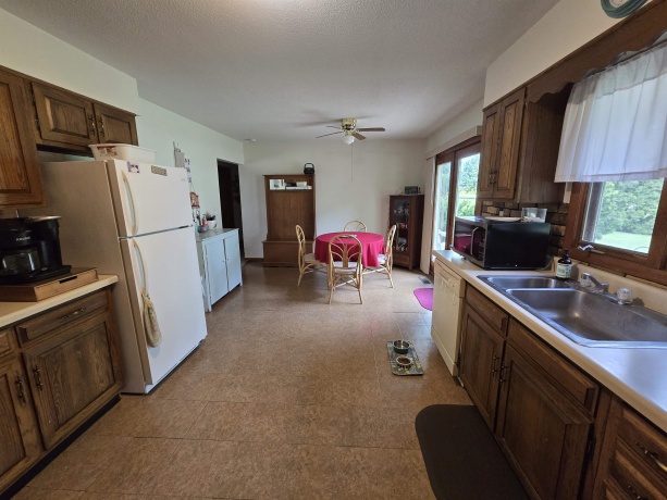 6428 Oakwood, POLO, Illinois 61064, 3 Bedrooms Bedrooms, ,2 BathroomsBathrooms,House,For Sale,Oakwood,202603594