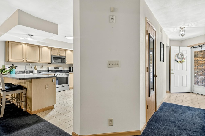 3510 Grandview, ROCKFORD, Illinois 61114, 3 Bedrooms Bedrooms, ,3 BathroomsBathrooms,Condominium,For Sale,Grandview,202603596
