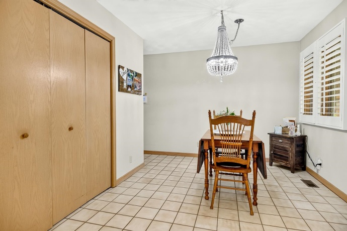 3510 Grandview, ROCKFORD, Illinois 61114, 3 Bedrooms Bedrooms, ,3 BathroomsBathrooms,Condominium,For Sale,Grandview,202603596