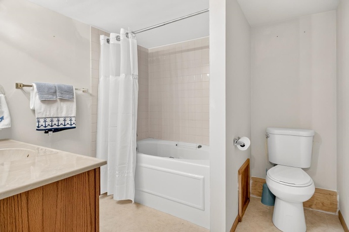 3510 Grandview, ROCKFORD, Illinois 61114, 3 Bedrooms Bedrooms, ,3 BathroomsBathrooms,Condominium,For Sale,Grandview,202603596