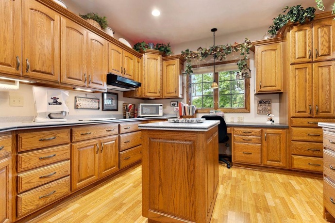 9974 TYBOW, ROSCOE, Illinois 61073, 4 Bedrooms Bedrooms, ,3 BathroomsBathrooms,House,For Sale,TYBOW,202603598