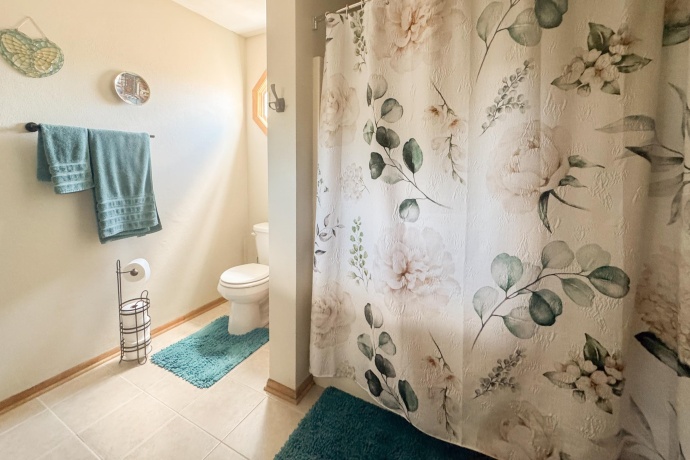 5885 LONGEST DR, SOUTH BELOIT, Illinois 61080, 4 Bedrooms Bedrooms, ,2 BathroomsBathrooms,House,For Sale,LONGEST DR,202603599