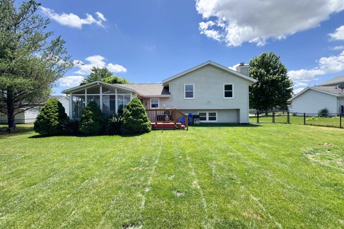 5885 LONGEST DR, SOUTH BELOIT, Illinois 61080, 4 Bedrooms Bedrooms, ,2 BathroomsBathrooms,House,For Sale,LONGEST DR,202603599