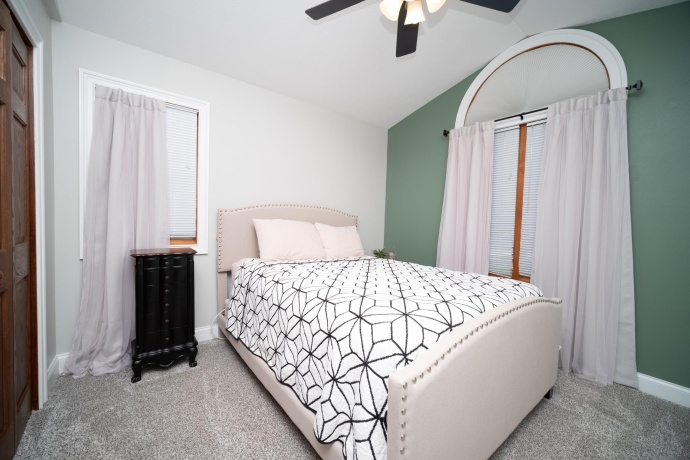 6857 Chandelier, LOVES PARK, Illinois 61111, 3 Bedrooms Bedrooms, ,2 BathroomsBathrooms,House,For Sale,Chandelier,202603602