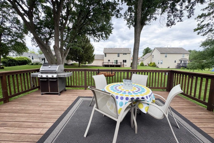 6857 Chandelier, LOVES PARK, Illinois 61111, 3 Bedrooms Bedrooms, ,2 BathroomsBathrooms,House,For Sale,Chandelier,202603602