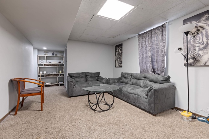 320 Dawn, ROCKFORD, Illinois 61107, 3 Bedrooms Bedrooms, ,2 BathroomsBathrooms,House,For Sale,Dawn,202603603
