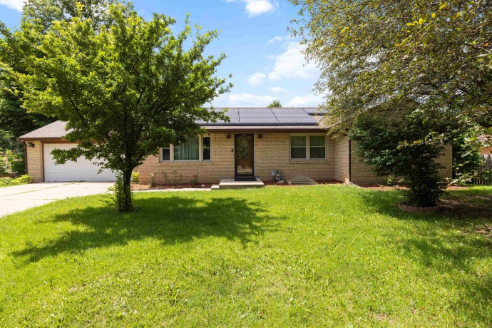 320 Dawn, ROCKFORD, Illinois 61107, 3 Bedrooms Bedrooms, ,2 BathroomsBathrooms,House,For Sale,Dawn,202603603