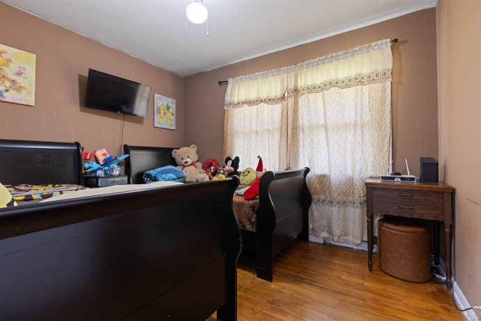 320 Dawn, ROCKFORD, Illinois 61107, 3 Bedrooms Bedrooms, ,2 BathroomsBathrooms,House,For Sale,Dawn,202603603