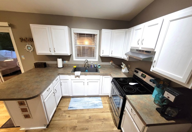 13 Birch Dr, Putnam, Illinois 61560, 3 Bedrooms Bedrooms, ,1 BathroomBathrooms,House,For Sale,Birch Dr,202603606