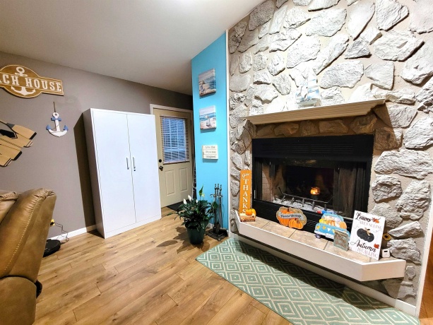 13 Birch Dr, Putnam, Illinois 61560, 3 Bedrooms Bedrooms, ,1 BathroomBathrooms,House,For Sale,Birch Dr,202603606