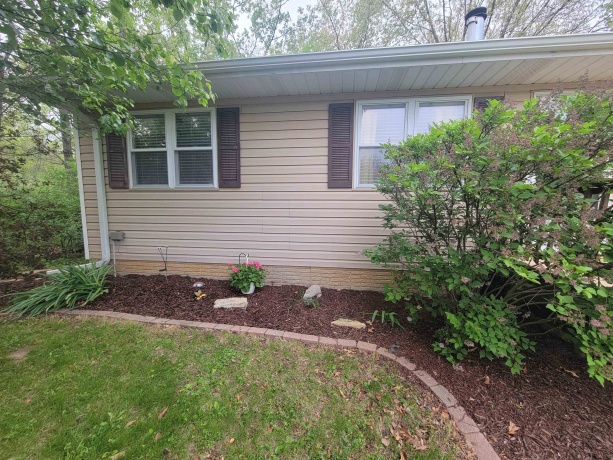 13 Birch Dr, Putnam, Illinois 61560, 3 Bedrooms Bedrooms, ,1 BathroomBathrooms,House,For Sale,Birch Dr,202603606