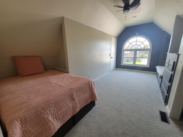 738 11th St, LaSalle, Illinois 61301, 4 Bedrooms Bedrooms, ,2 BathroomsBathrooms,House,For Sale,11th St,202603608