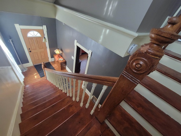 738 11th St, LaSalle, Illinois 61301, 4 Bedrooms Bedrooms, ,2 BathroomsBathrooms,House,For Sale,11th St,202603608