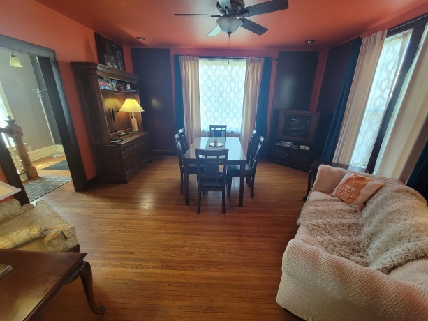 738 11th St, LaSalle, Illinois 61301, 4 Bedrooms Bedrooms, ,2 BathroomsBathrooms,House,For Sale,11th St,202603608