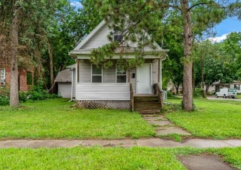 1803 8th, ROCKFORD, Illinois 61104, 3 Bedrooms Bedrooms, ,1 BathroomBathrooms,House,For Sale,8th,202603609