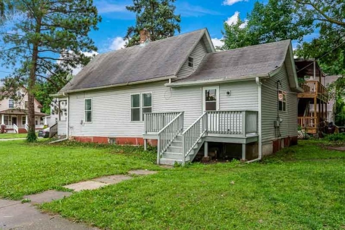 1803 8th, ROCKFORD, Illinois 61104, 3 Bedrooms Bedrooms, ,1 BathroomBathrooms,House,For Sale,8th,202603609