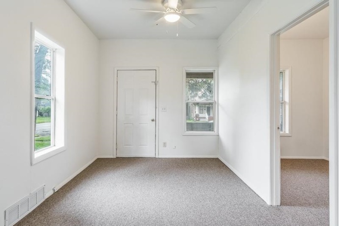 1803 8th, ROCKFORD, Illinois 61104, 3 Bedrooms Bedrooms, ,1 BathroomBathrooms,House,For Sale,8th,202603609