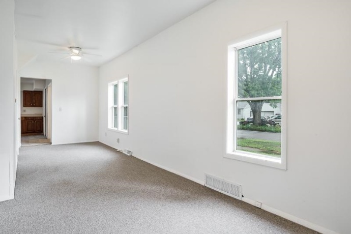 1803 8th, ROCKFORD, Illinois 61104, 3 Bedrooms Bedrooms, ,1 BathroomBathrooms,House,For Sale,8th,202603609
