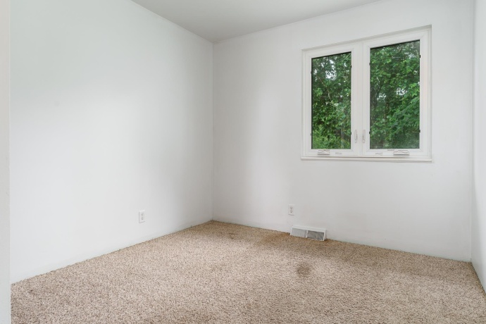 4405 Clover Crest, ROCKFORD, Illinois 61109, 4 Bedrooms Bedrooms, ,1 BathroomBathrooms,House,For Sale,Clover Crest,202603610