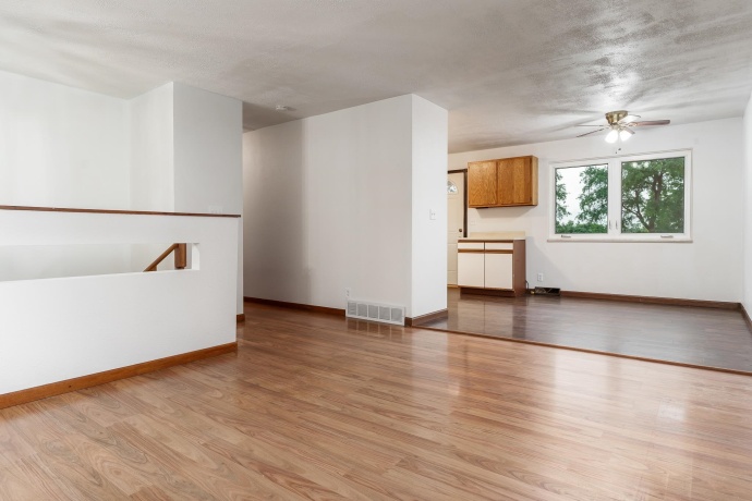 4405 Clover Crest, ROCKFORD, Illinois 61109, 4 Bedrooms Bedrooms, ,1 BathroomBathrooms,House,For Sale,Clover Crest,202603610