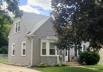 402 Rockford, ROCKFORD, Illinois 61104, 2 Bedrooms Bedrooms, ,2 BathroomsBathrooms,House,For Sale,Rockford,202603604