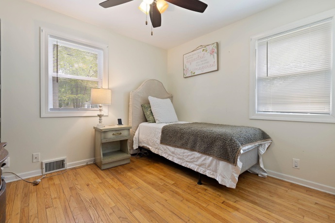 404 8th, OREGON, Illinois 61061, 2 Bedrooms Bedrooms, ,1 BathroomBathrooms,House,For Sale,8th,202603310