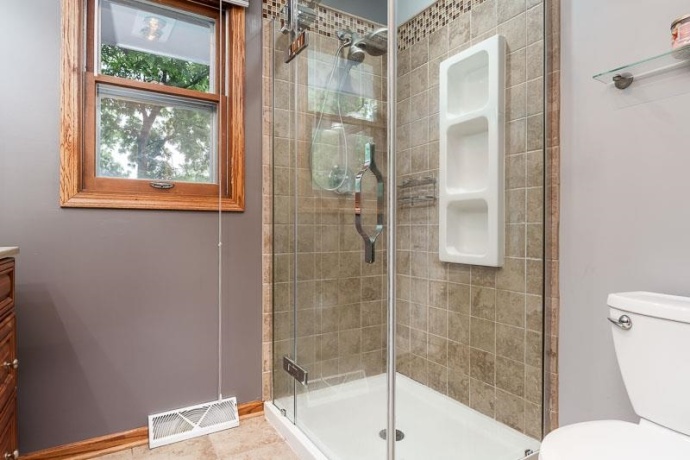 5329 Dallas, ROCKFORD, Illinois 61109, 5 Bedrooms Bedrooms, ,3 BathroomsBathrooms,House,For Sale,Dallas,202603616