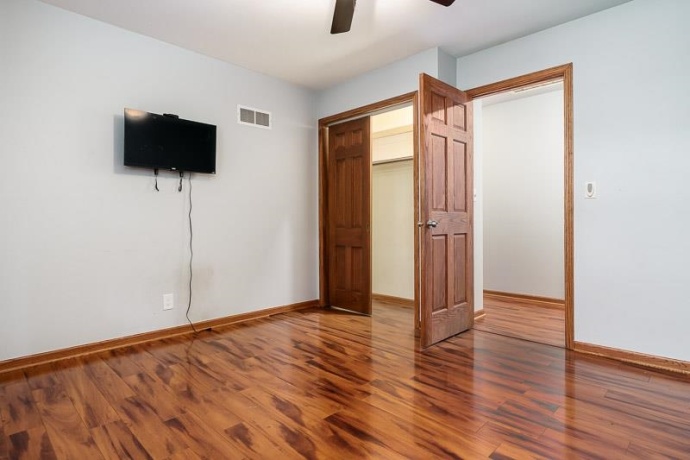 5329 Dallas, ROCKFORD, Illinois 61109, 5 Bedrooms Bedrooms, ,3 BathroomsBathrooms,House,For Sale,Dallas,202603616