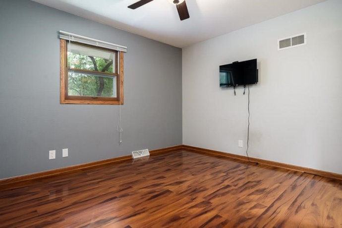 5329 Dallas, ROCKFORD, Illinois 61109, 5 Bedrooms Bedrooms, ,3 BathroomsBathrooms,House,For Sale,Dallas,202603616