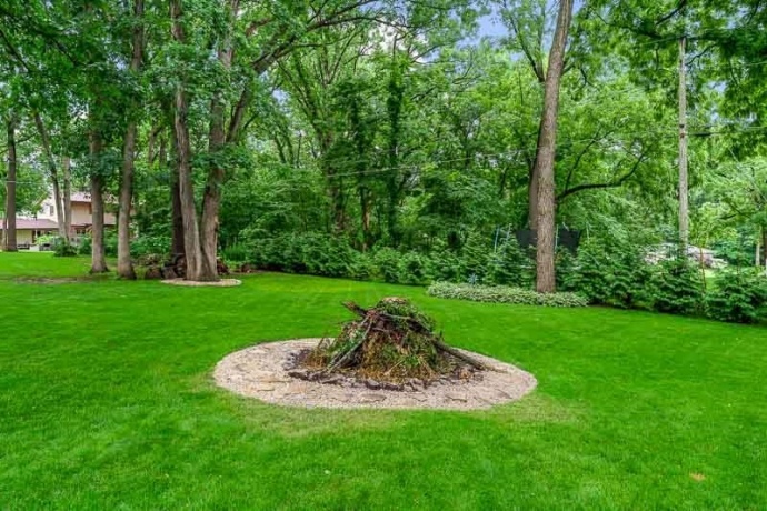 5329 Dallas, ROCKFORD, Illinois 61109, 5 Bedrooms Bedrooms, ,3 BathroomsBathrooms,House,For Sale,Dallas,202603616