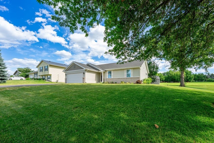 701 Mallard, WINNEBAGO, Illinois 61088, 4 Bedrooms Bedrooms, ,3 BathroomsBathrooms,House,For Sale,Mallard,202603619