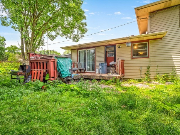 219 Walter, ELGIN, Illinois 60123, 3 Bedrooms Bedrooms, ,2 BathroomsBathrooms,House,For Sale,Walter,202603620
