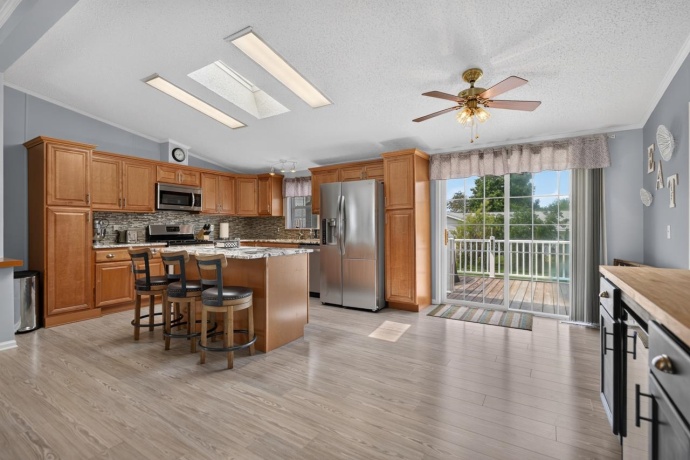 5604 IRVING, MACHESNEY PARK, Illinois 61115, 3 Bedrooms Bedrooms, ,2 BathroomsBathrooms,House,For Sale,IRVING,202603621
