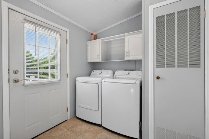 5604 IRVING, MACHESNEY PARK, Illinois 61115, 3 Bedrooms Bedrooms, ,2 BathroomsBathrooms,House,For Sale,IRVING,202603621