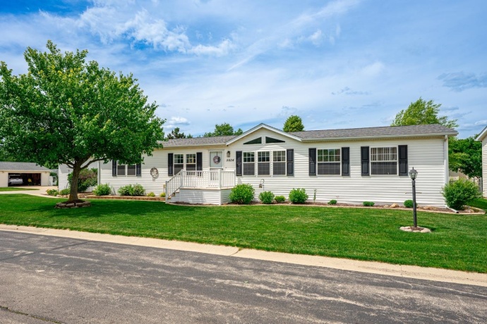 5604 IRVING, MACHESNEY PARK, Illinois 61115, 3 Bedrooms Bedrooms, ,2 BathroomsBathrooms,House,For Sale,IRVING,202603621