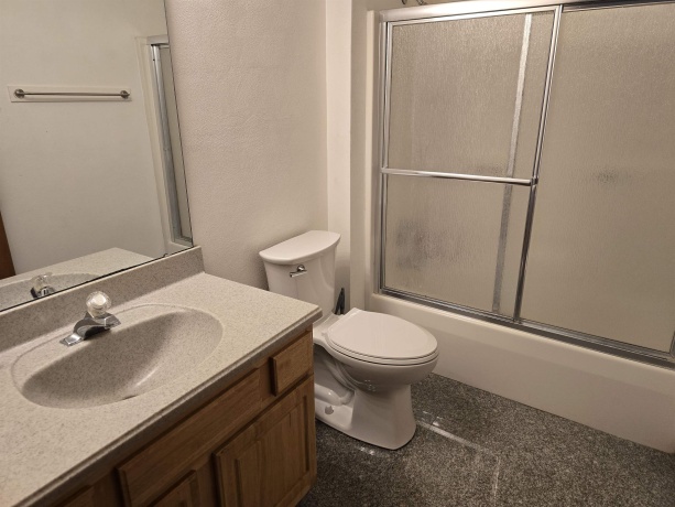 7716 Creek Bend, ROCKFORD, Illinois 61114, 2 Bedrooms Bedrooms, ,2 BathroomsBathrooms,Condominium,For Sale,Creek Bend,202603623