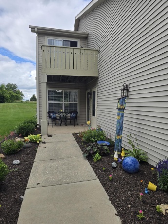 7716 Creek Bend, ROCKFORD, Illinois 61114, 2 Bedrooms Bedrooms, ,2 BathroomsBathrooms,Condominium,For Sale,Creek Bend,202603623