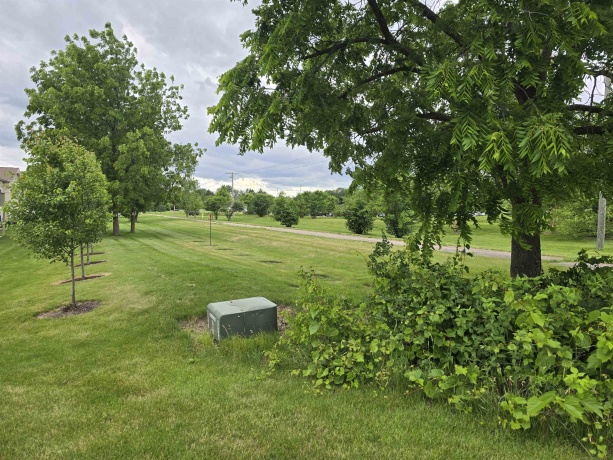 7716 Creek Bend, ROCKFORD, Illinois 61114, 2 Bedrooms Bedrooms, ,2 BathroomsBathrooms,Condominium,For Sale,Creek Bend,202603623