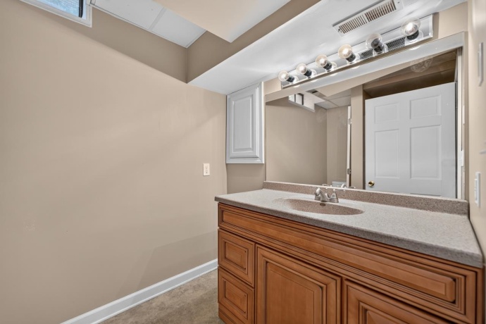 208 ROBERT, ROCKFORD, Illinois 61107, 3 Bedrooms Bedrooms, ,2 BathroomsBathrooms,House,For Sale,ROBERT,202603622