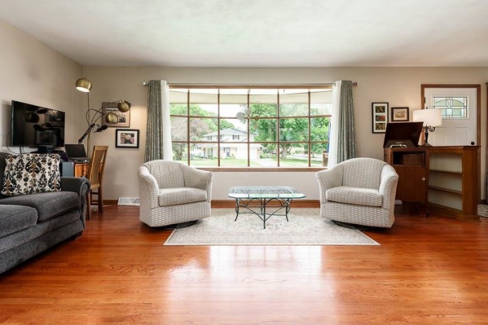 3803 Hemlock, ROCKFORD, Illinois 61107, 3 Bedrooms Bedrooms, ,1 BathroomBathrooms,House,For Sale,Hemlock,202603625