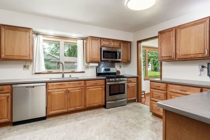 3803 Hemlock, ROCKFORD, Illinois 61107, 3 Bedrooms Bedrooms, ,1 BathroomBathrooms,House,For Sale,Hemlock,202603625