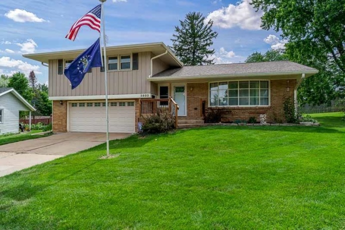 3803 Hemlock, ROCKFORD, Illinois 61107, 3 Bedrooms Bedrooms, ,1 BathroomBathrooms,House,For Sale,Hemlock,202603625