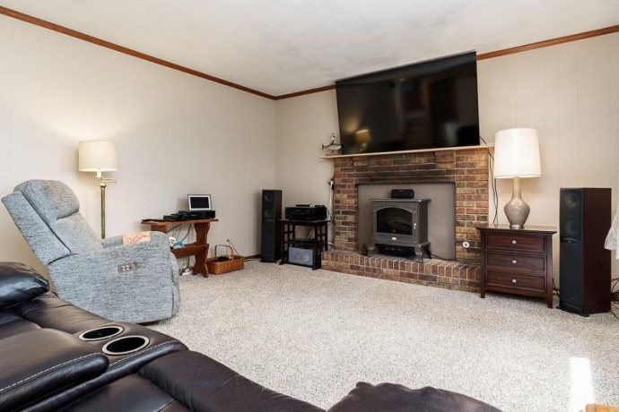 3803 Hemlock, ROCKFORD, Illinois 61107, 3 Bedrooms Bedrooms, ,1 BathroomBathrooms,House,For Sale,Hemlock,202603625