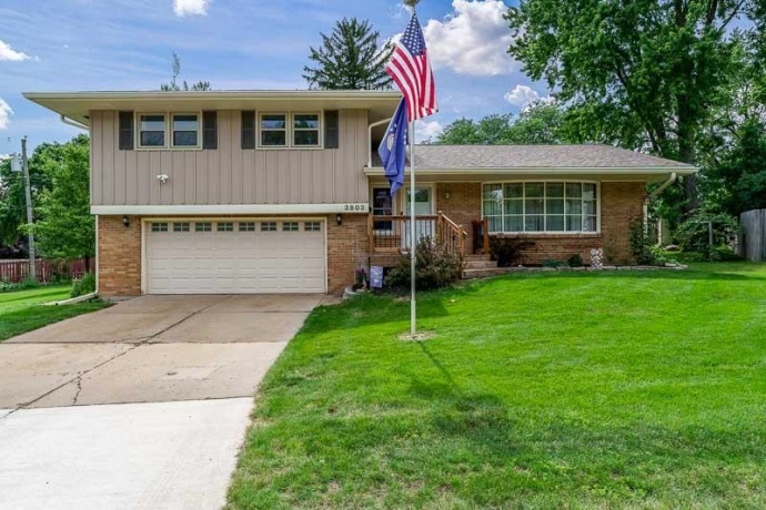 3803 Hemlock, ROCKFORD, Illinois 61107, 3 Bedrooms Bedrooms, ,1 BathroomBathrooms,House,For Sale,Hemlock,202603625