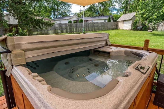 3803 Hemlock, ROCKFORD, Illinois 61107, 3 Bedrooms Bedrooms, ,1 BathroomBathrooms,House,For Sale,Hemlock,202603625