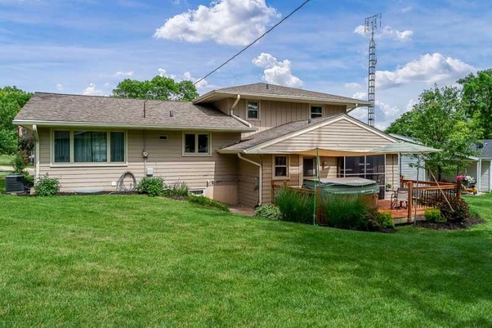 3803 Hemlock, ROCKFORD, Illinois 61107, 3 Bedrooms Bedrooms, ,1 BathroomBathrooms,House,For Sale,Hemlock,202603625
