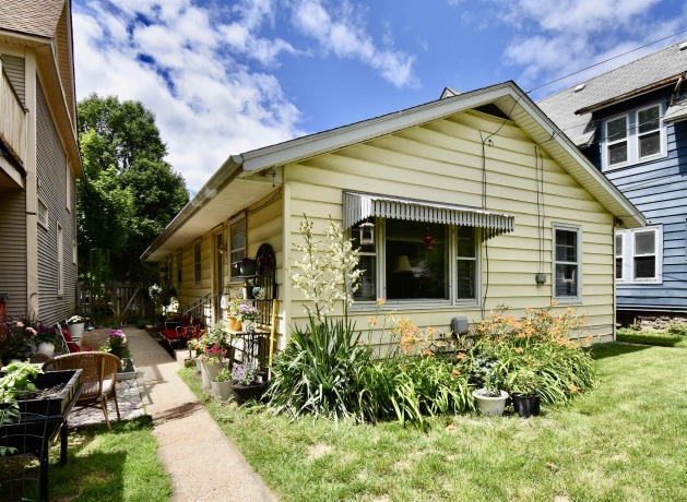 412 1st, ROCKFORD, Illinois 61104, ,2 Units,For Sale,1st,202603627